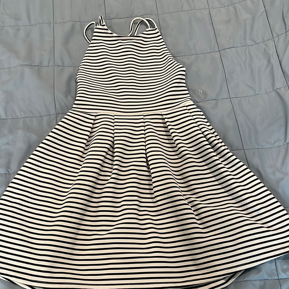 Women’s size M black white striped dress SO AUTHENTIC AMERICA HERITAGE
